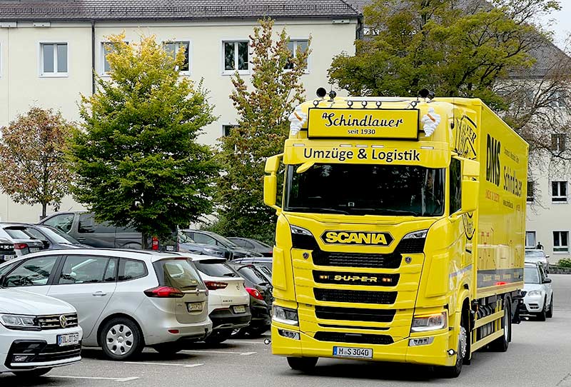 Möbeltransport auf Straße in Landshut
